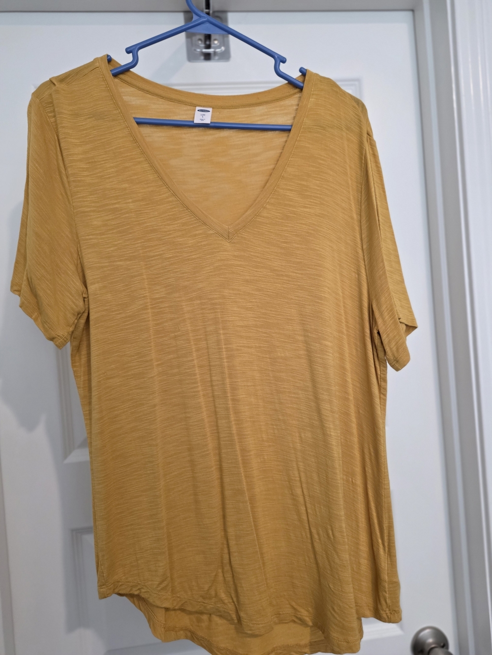 Old Navy Mustard V-Neck Short Sleeve TeeOld Navy Mustard V-Neck Short Sleeve Tee